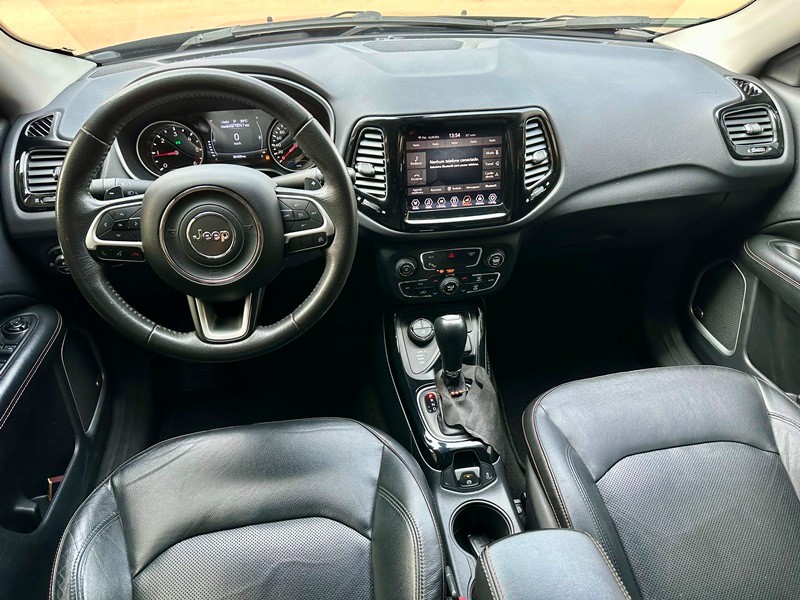 JEEP COMPASS NIGHT EAGLE 2.0 DIESEL 2018/2018 SÉTIMA VEÍCULOS GUAPORÉ / Carros no Vale