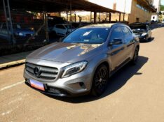 MERCEDES-BENZ GLA 200 ADVANCE 1.6 TURBO 2014/2015 CRUZEIRO MULTIMARCAS CRUZEIRO DO SUL / Carros no Vale