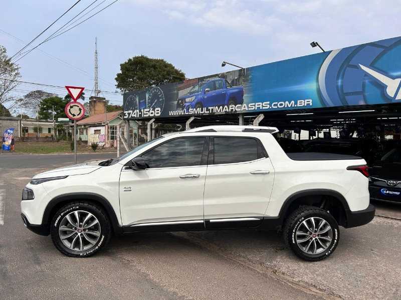 FIAT TORO 2.0 16V TURBO DIESEL VOLCANO 4WD AUTOMÁTICO 2018/2019 LS MULTIMARCAS VENÂNCIO AIRES / Carros no Vale