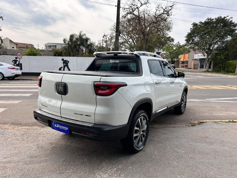 FIAT TORO 2.0 16V TURBO DIESEL VOLCANO 4WD AUTOMÁTICO 2018/2019 LS MULTIMARCAS VENÂNCIO AIRES / Carros no Vale