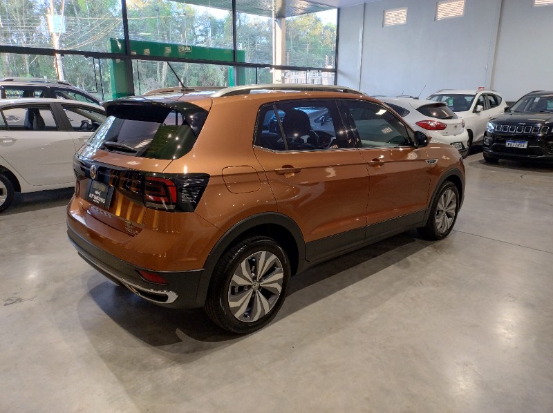 VOLKSWAGEN T-CROSS 1.4 HIGHLINE TSI 16V 2020 2019/2020 M&C AUTOMÓVEIS CAXIAS DO SUL / Carros no Vale