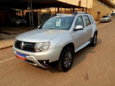 RENAULT DUSTER 1.6 DYNAMIQUE 2016/2016 CRUZEIRO MULTIMARCAS CRUZEIRO DO SUL / Carros no Vale