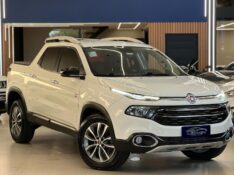 FIAT TORO 2.0 VOLCANO 4X4 2019/2019 LEHMEN VEÍCULOS VENÂNCIO AIRES / Carros no Vale