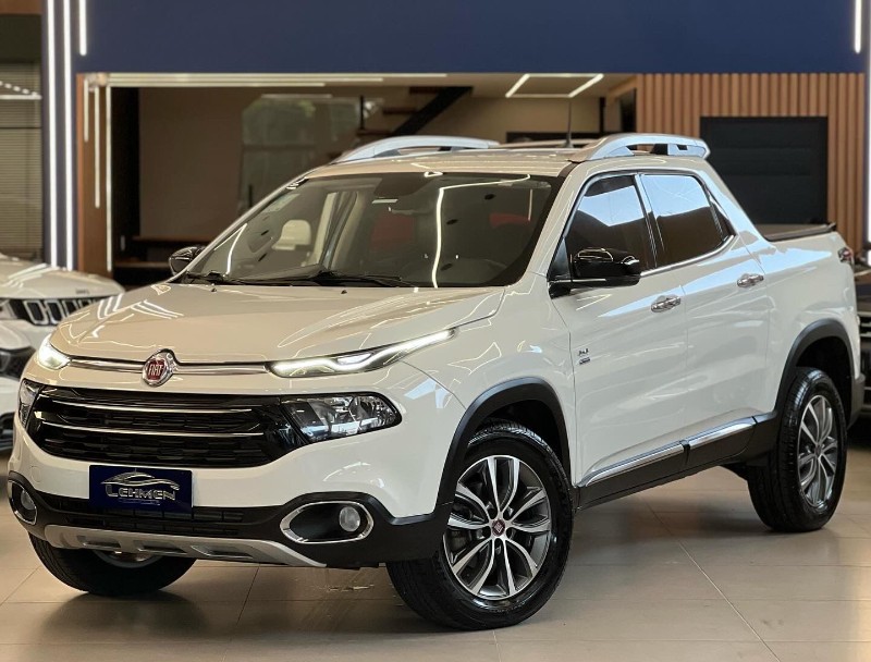 FIAT TORO 2.0 VOLCANO 4X4 2019/2019 LEHMEN VEÍCULOS VENÂNCIO AIRES / Carros no Vale