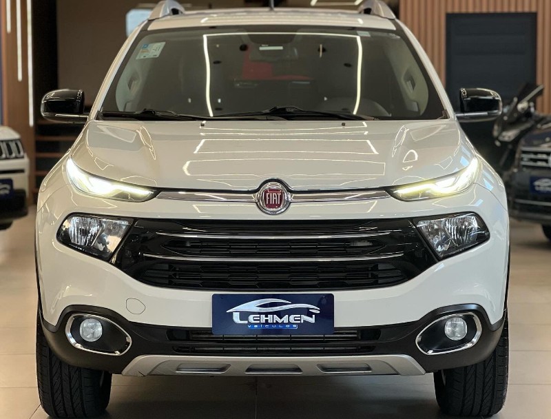 FIAT TORO 2.0 VOLCANO 4X4 2019/2019 LEHMEN VEÍCULOS VENÂNCIO AIRES / Carros no Vale