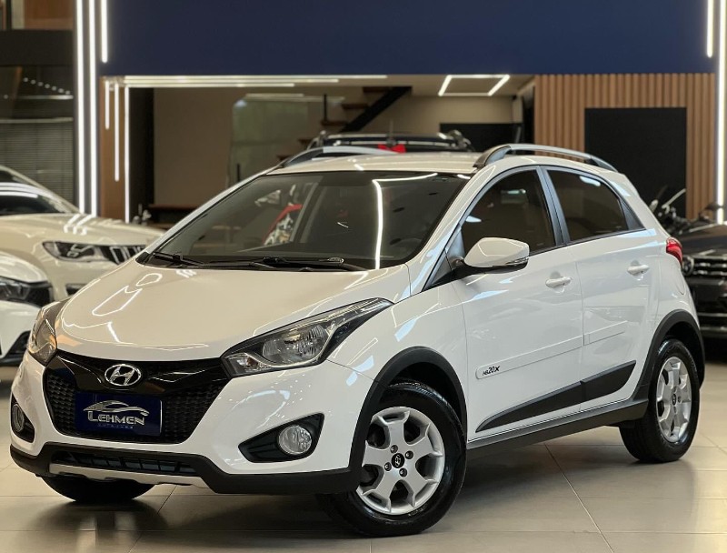 HYUNDAI HB20X 1.6 16V STYLE 2014/2015 LEHMEN VEÍCULOS VENÂNCIO AIRES / Carros no Vale