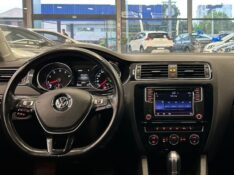 VOLKSWAGEN JETTA 2.0 TSI HIGHLINE 2016/2016 LEHMEN VEÍCULOS VENÂNCIO AIRES / Carros no Vale