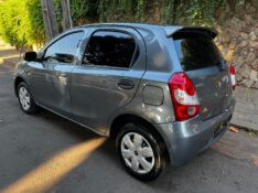 TOYOTA ETIOS X 1.3 2013/2013 ESTAÇÃO DO CARRO ESTRELA / Carros no Vale