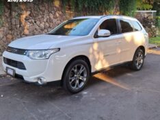 MITSUBISHI OUTLANDER 2.0 16V 2015/2015 STOPCAR MULTIMARCAS ESTRELA / Carros no Vale