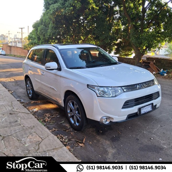 MITSUBISHI OUTLANDER 2.0 16V 2015/2015 STOPCAR MULTIMARCAS ESTRELA / Carros no Vale