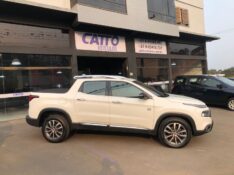 FIAT TORO 2.0 16V TURBO DIESEL VOLCANO 4WD AT9 2020/2020 CATTO VEÍCULOS ARROIO DO MEIO / Carros no Vale