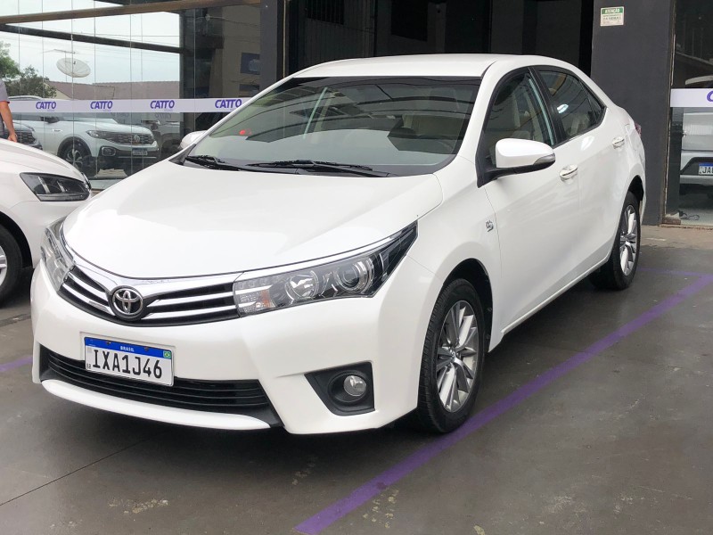 TOYOTA COROLLA ALTIS 2.0 16V 2015/2015 CATTO VEÍCULOS ARROIO DO MEIO / Carros no Vale