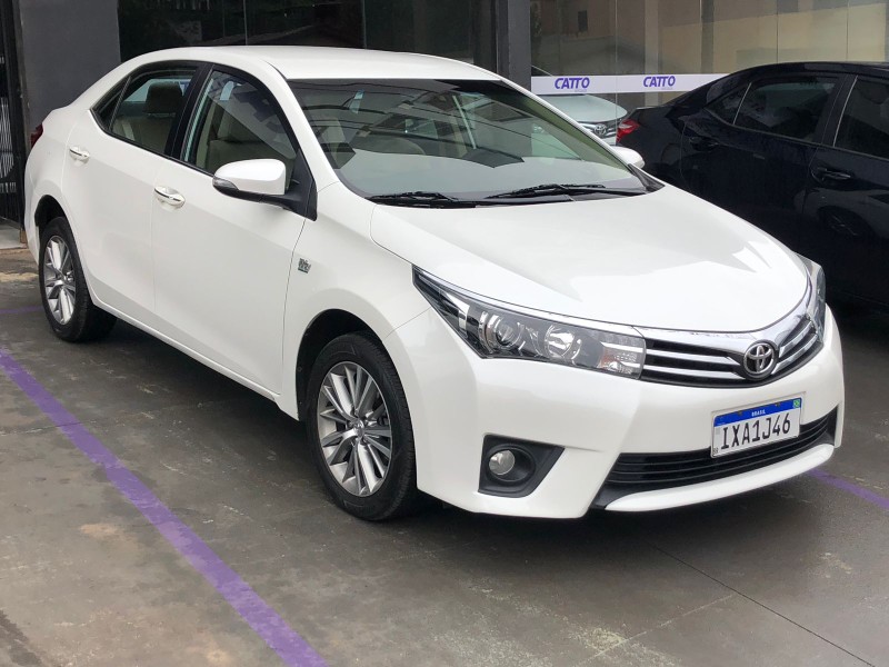 TOYOTA COROLLA ALTIS 2.0 16V 2015/2015 CATTO VEÍCULOS ARROIO DO MEIO / Carros no Vale