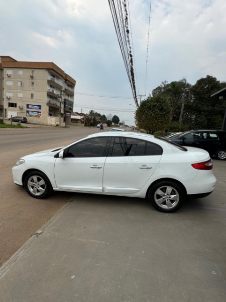 RENAULT FLUENCE 2.0 DYNAMIQUE 16V FLEX 4P AUTOMÁTICO 2012/2012 CATTO VEÍCULOS ARROIO DO MEIO / Carros no Vale