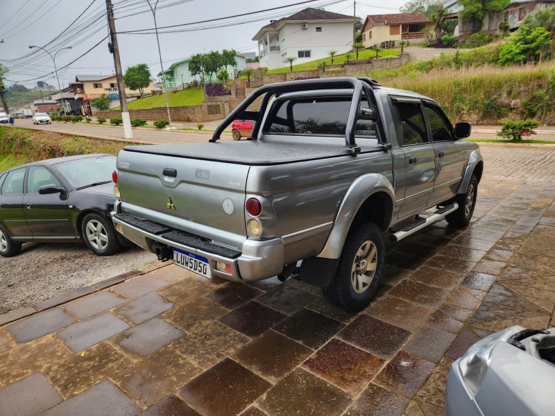 MITSUBISHI L200 2.5 SPORT HPE 4X4 CD 8V TURBO INTERCOOLER 2006/2006 TS VEÍCULOS ANTA GORDA / Carros no Vale