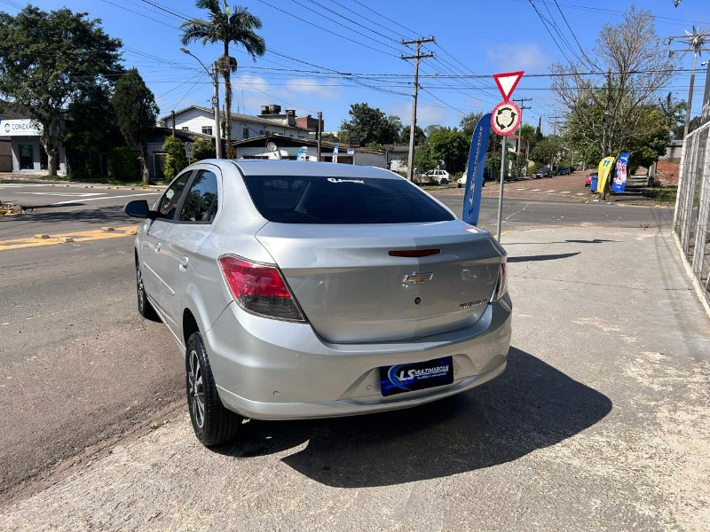 CHEVROLET PRISMA SED. LT 2015/2016 LS MULTIMARCAS VENÂNCIO AIRES / Carros no Vale