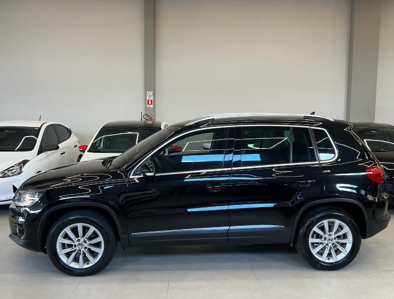 VOLKSWAGEN TIGUAN 2.0 TSI 16V 2013/2013 LEHMEN VEÍCULOS VENÂNCIO AIRES / Carros no Vale