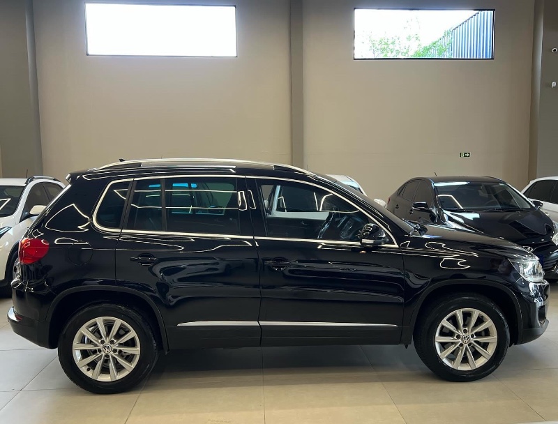 VOLKSWAGEN TIGUAN 2.0 TSI 16V 2013/2013 LEHMEN VEÍCULOS VENÂNCIO AIRES / Carros no Vale