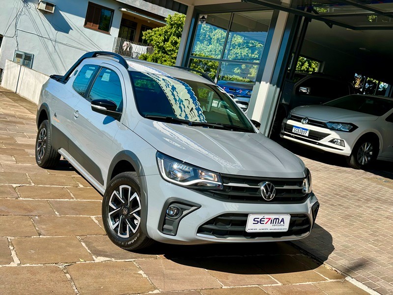 VOLKSWAGEN SAVEIRO 1.6 2023/2024 SÉTIMA VEÍCULOS GUAPORÉ / Carros no Vale