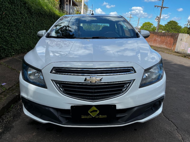 CHEVROLET PRISMA SED. LT 1.4 8V FLEXPOWER 4P 2016/2016 ESTAÇÃO DO CARRO ESTRELA / Carros no Vale