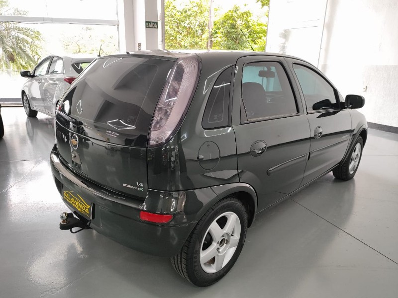 CHEVROLET CORSA HATCH M/ PREMIUM /2010 BELAVENDA AUTOMÓVEIS ARROIO DO MEIO / Carros no Vale