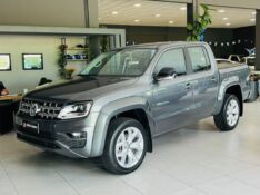 VOLKSWAGEN AMAROK HIGHLINE 3.0 V6 2023/2023 JOÃO CARROS MULTIMARCAS GUAPORÉ / Carros no Vale