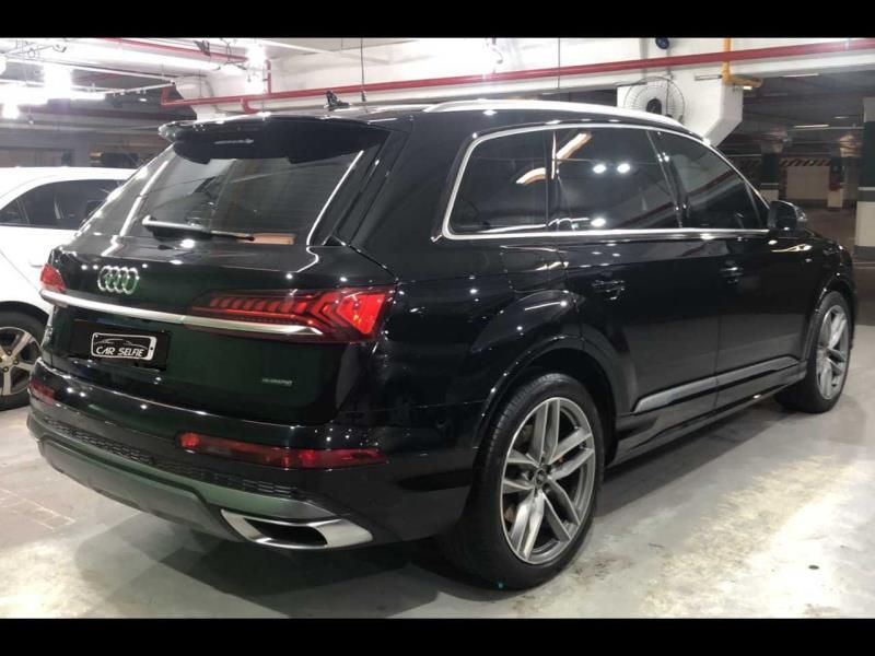 AUDI Q7 3.0 55 TFSI GASOLINA QUATTRO S-LINE TIPTRONIC 2021/2021 FÁBIO BERNARDES PORTO ALEGRE / Carros no Vale