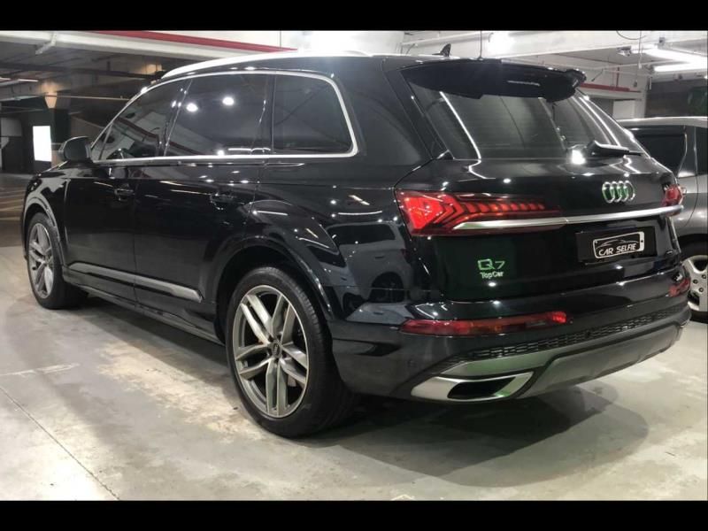 AUDI Q7 3.0 55 TFSI GASOLINA QUATTRO S-LINE TIPTRONIC 2021/2021 FÁBIO BERNARDES PORTO ALEGRE / Carros no Vale