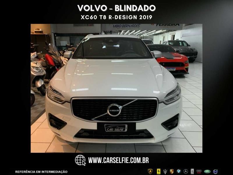 VOLVO XC60 2.0 T8 HYBRID R-DESIGN AWD GEARTRONIC 2018/2019 FÁBIO BERNARDES PORTO ALEGRE / Carros no Vale