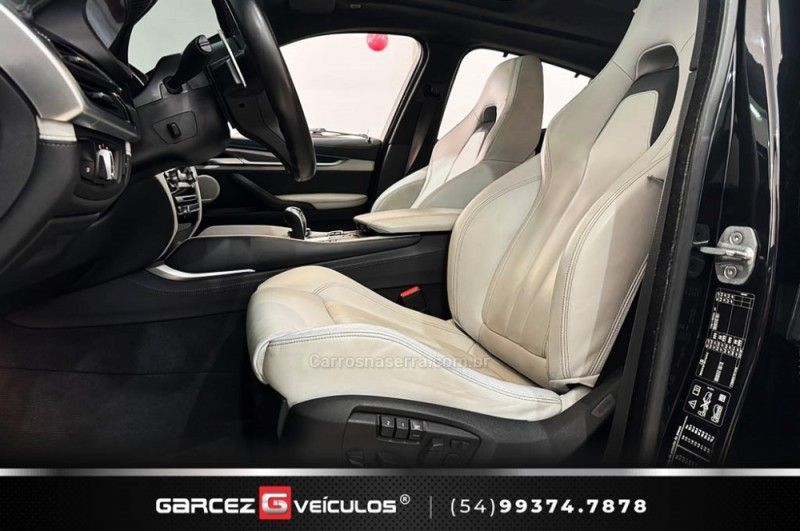 BMW X6 4.4 M 4X4 COUPÉ V8 32V BI-TURBO 2018/2018 GARCEZ VEÍCULOS BENTO GONÇALVES / Carros no Vale