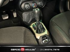 JEEP RENEGADE 1.8 16V 2016/2016 GARCEZ VEÍCULOS BENTO GONÇALVES / Carros no Vale