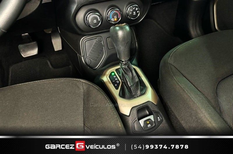 JEEP RENEGADE 1.8 16V 2016/2016 GARCEZ VEÍCULOS BENTO GONÇALVES / Carros no Vale