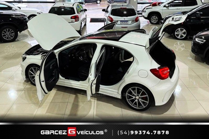 MERCEDES-BENZ A 250 2.0 SPORT TURBO AUTOMATIZADO 2014/2015 GARCEZ VEÍCULOS BENTO GONÇALVES / Carros no Vale