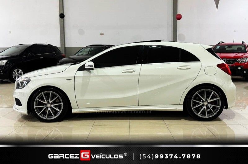 MERCEDES-BENZ A 250 2.0 SPORT TURBO AUTOMATIZADO 2014/2015 GARCEZ VEÍCULOS BENTO GONÇALVES / Carros no Vale