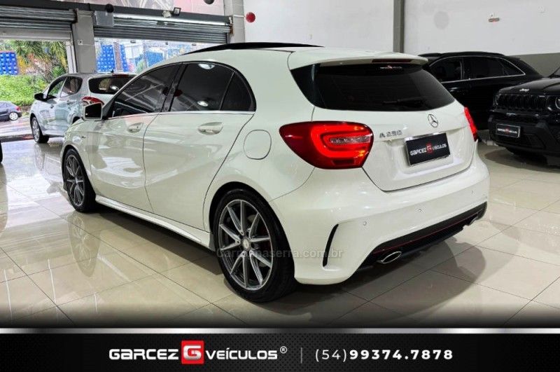 MERCEDES-BENZ A 250 2.0 SPORT TURBO AUTOMATIZADO 2014/2015 GARCEZ VEÍCULOS BENTO GONÇALVES / Carros no Vale