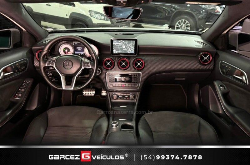 MERCEDES-BENZ A 250 2.0 SPORT TURBO AUTOMATIZADO 2014/2015 GARCEZ VEÍCULOS BENTO GONÇALVES / Carros no Vale