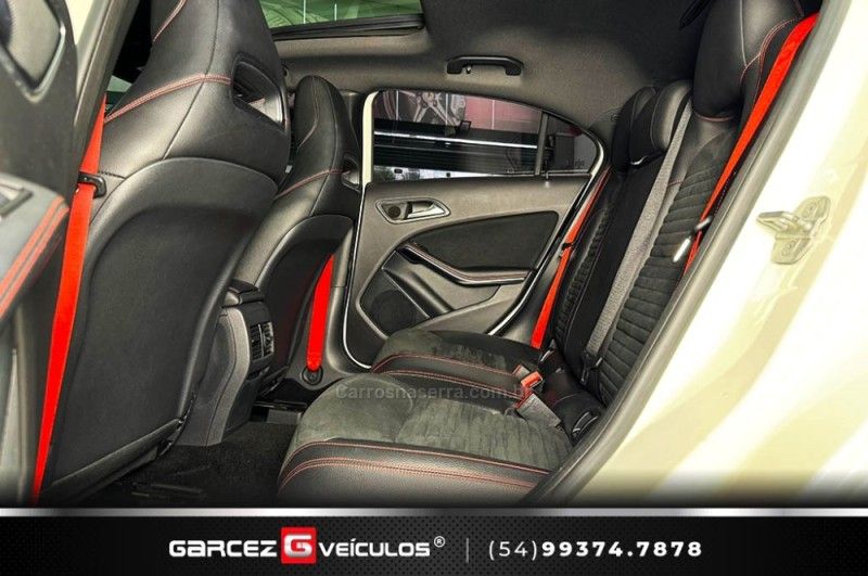 MERCEDES-BENZ A 250 2.0 SPORT TURBO AUTOMATIZADO 2014/2015 GARCEZ VEÍCULOS BENTO GONÇALVES / Carros no Vale