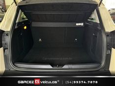 RENAULT CAPTUR 1.6 16V SCE ZEN 2017/2018 GARCEZ VEÍCULOS BENTO GONÇALVES / Carros no Vale