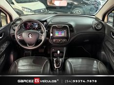 RENAULT CAPTUR 1.6 16V SCE ZEN 2017/2018 GARCEZ VEÍCULOS BENTO GONÇALVES / Carros no Vale