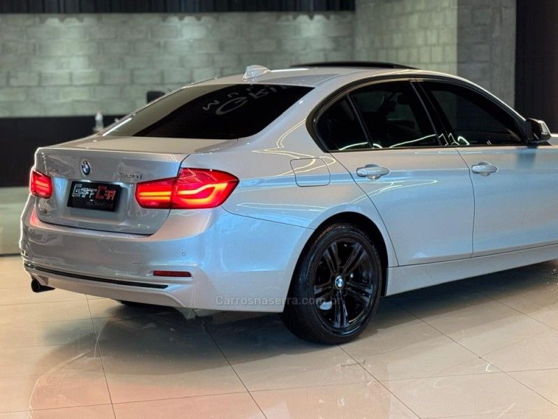 BMW 320I 2.0 GP 16V TURBO ACTIVE 2016/2017 GRIFFCAR MULTIMARCAS DOIS IRMÃOS / Carros no Vale