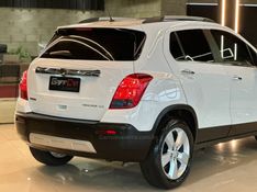 CHEVROLET TRACKER 1.8 MPFI LTZ 4X2 16V 2013/2014 GRIFFCAR MULTIMARCAS DOIS IRMÃOS / Carros no Vale