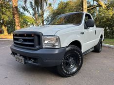 FORD F-250 4.2 XL 4X2 CS TURBO INTERCOOLER 2001/2001 KASPER VEÍCULOS DOIS IRMÃOS / Carros no Vale