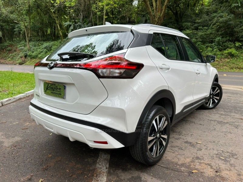 NISSAN KICKS 1.6 ADVANCE 16V 2022/2022 KASPER VEÍCULOS DOIS IRMÃOS / Carros no Vale