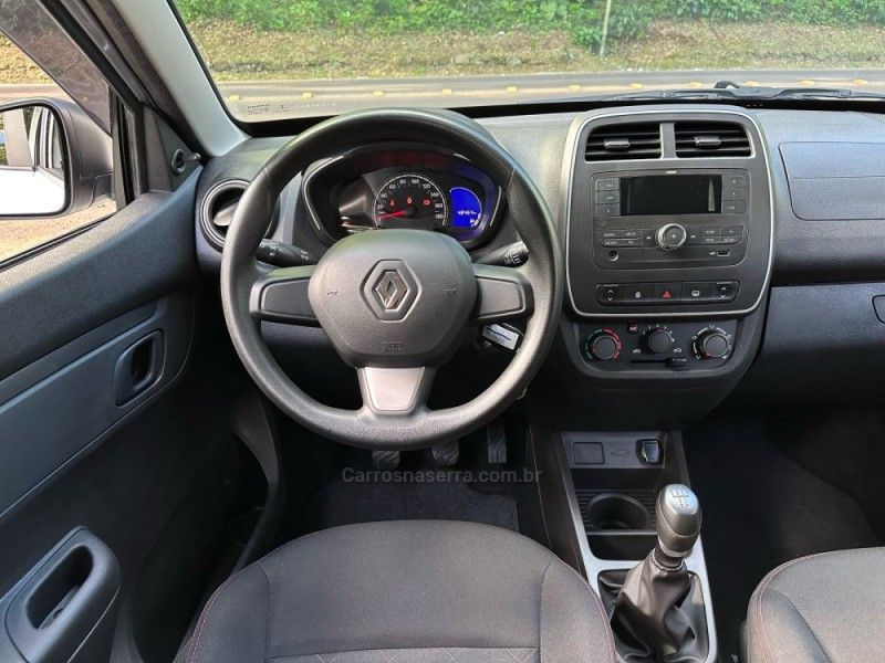 RENAULT KWID 1.0 12V SCE ZEN 2021/2022 KASPER VEÍCULOS DOIS IRMÃOS / Carros no Vale