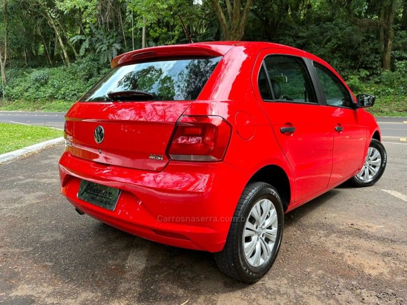 VOLKSWAGEN GOL 1.6 MI TRENDLINE 8V 2016/2017 KASPER VEÍCULOS DOIS IRMÃOS / Carros no Vale