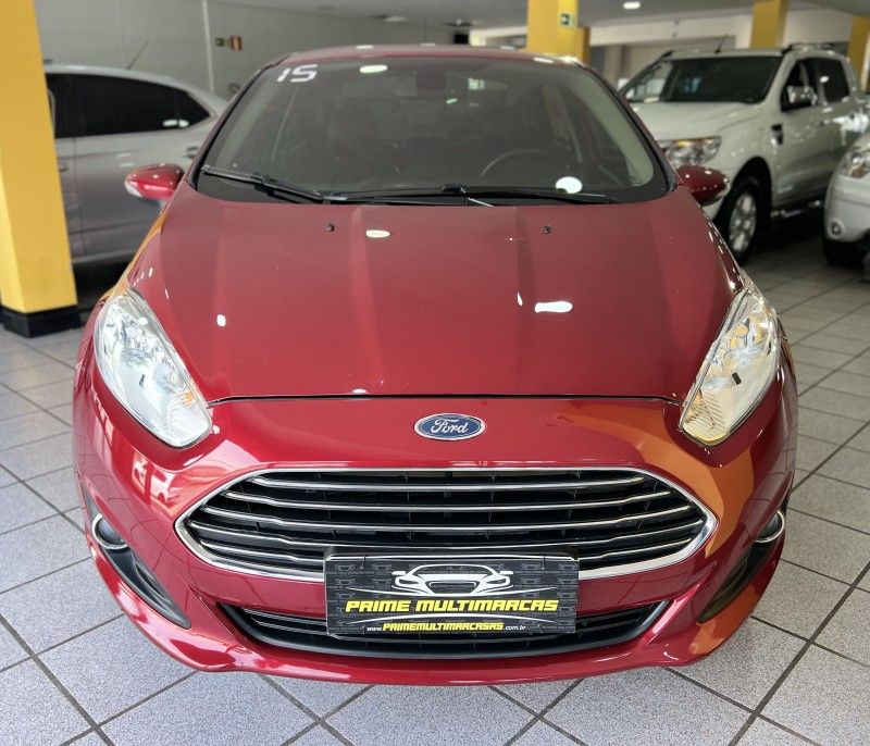 FORD FIESTA 1.6 TITANIUM SEDAN 16V 2015/2015 PRIME MULTIMARCAS CAXIAS DO SUL / Carros no Vale