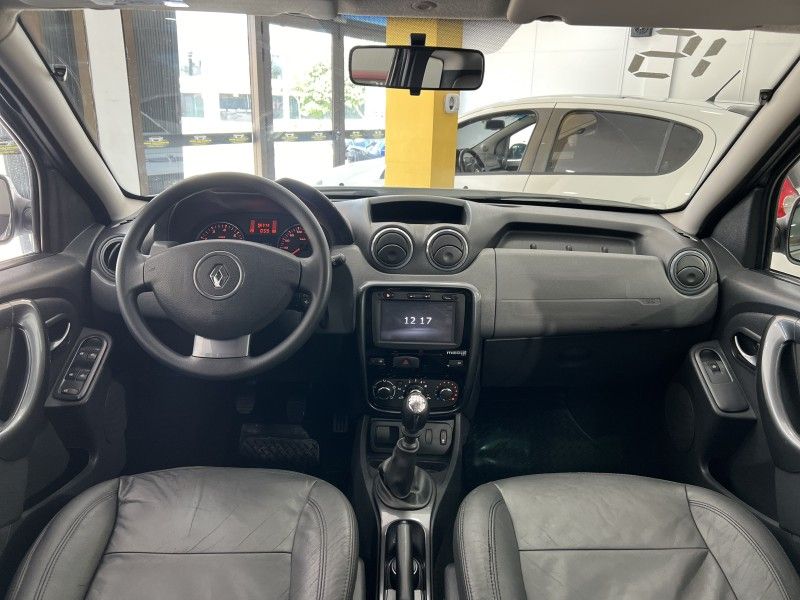 RENAULT DUSTER 1.6 DYNAMIQUE 4X2 16V 2015/2015 PRIME MULTIMARCAS CAXIAS DO SUL / Carros no Vale