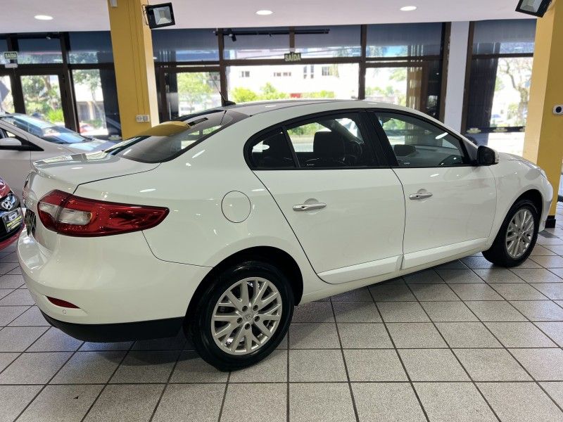 RENAULT FLUENCE 2.0 DYNAMIQUE PLUS 16V 2016/2016 PRIME MULTIMARCAS CAXIAS DO SUL / Carros no Vale