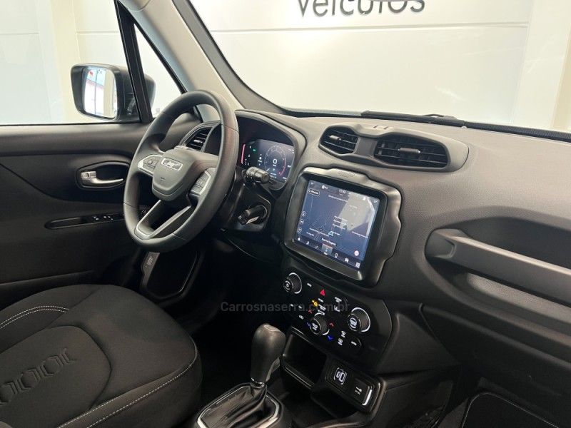 JEEP RENEGADE 1.3 16V ALTITUDE T270 TURBO 2024/2025 ÓTIMA CAR FLORES DA CUNHA / Carros no Vale