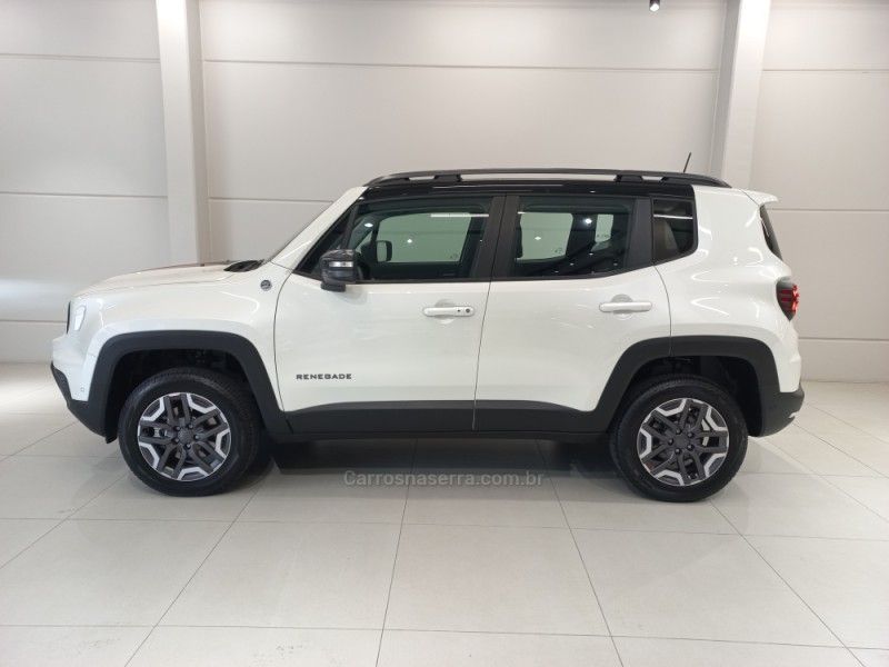 JEEP RENEGADE 1.3 TRAILHAWK T270 16V TURBO 4×4 2024/2025 ÓTIMA CAR FLORES DA CUNHA / Carros no Vale